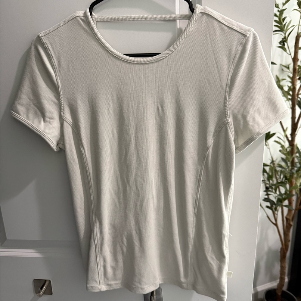 Lululemon Open back rib t shirt